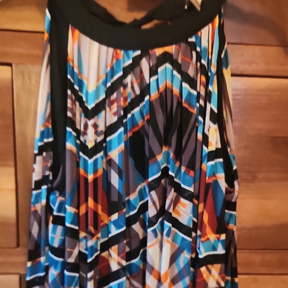 ECI Vibrant Geometric Midi Dress - Picture 3 of 7